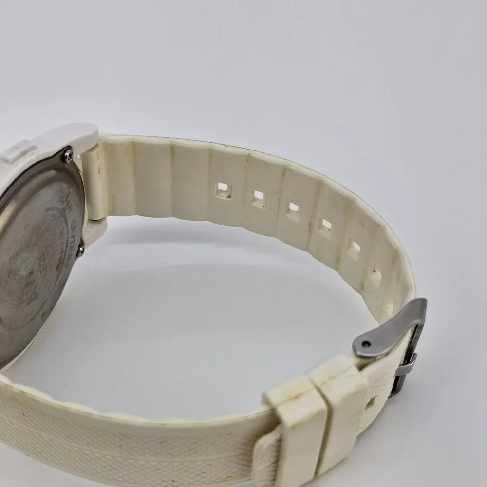Beeasy AW02 Men's Ultra Slim Digital Watch 44MM White Plastic Bands New‎ Battery